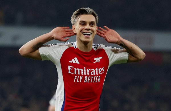 镜报：特罗萨德若有合适报价可能被出售 巴西球队迥殊热苏斯