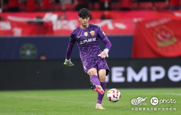 上海海港4-2云南玉昆，9月17日将在亚冠首轮主场对阵神户成效船