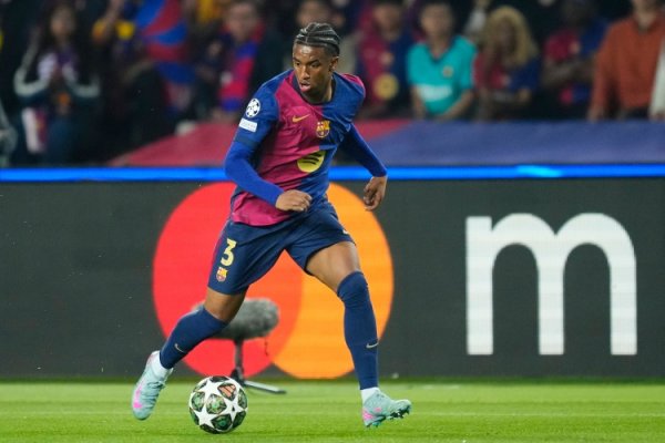 巴萨官方：巴尔德本周二还是回到球队合练中