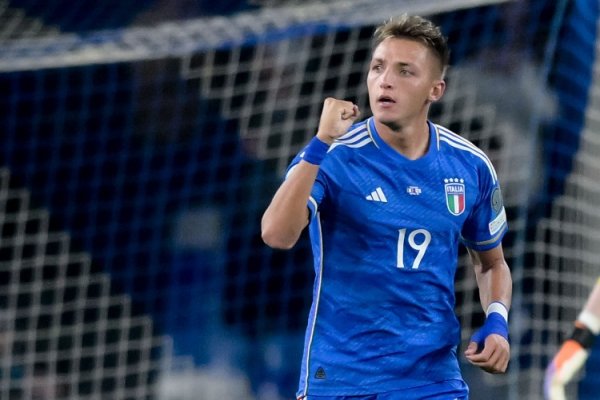 雷特吉：罚丢点球很不满 皮奥-埃斯波西托踢得相配好